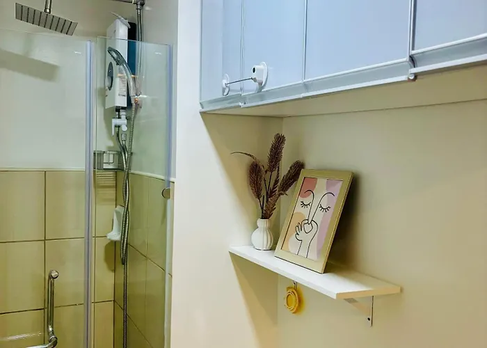 Apartahotel Hiraya & Sunsets Staycation - Smdc Vine Residences